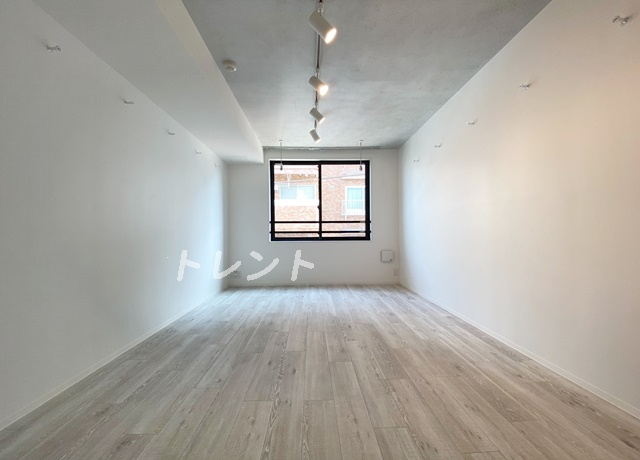 ラクラス中野弥生町-306