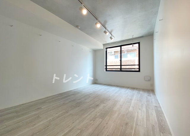 ラクラス中野弥生町-306