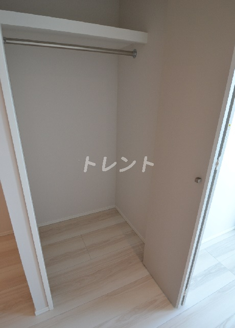 ログ初台-702