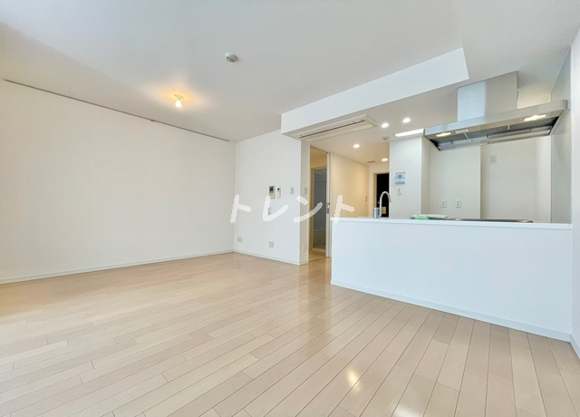 プライムアーバン市谷仲之町-208