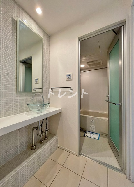 カスタリア新宿夏目坂-403