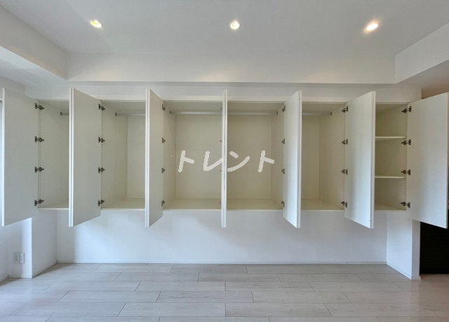 カスタリア新宿夏目坂-403