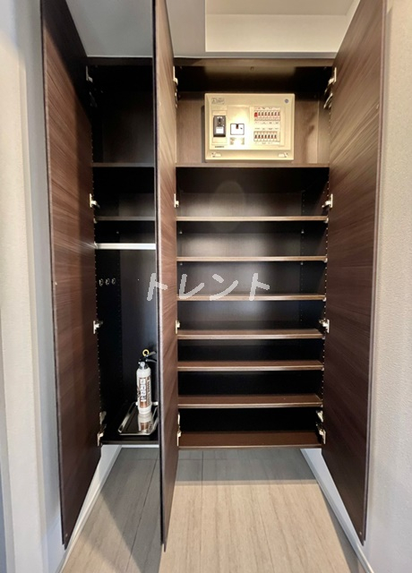 コンフォリア新宿イーストサイドタワー-2414