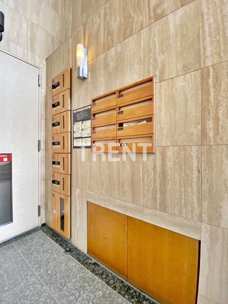 アクシス若松町-302