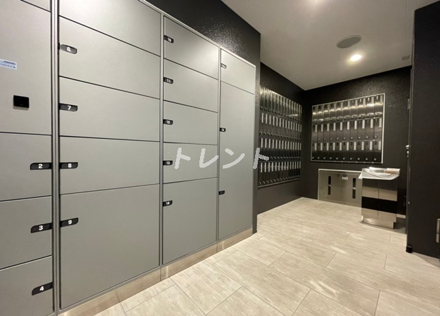 コンフォリア東新宿ステーションフロント-706