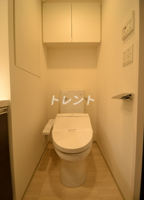 コンフォリア東新宿ステーションフロント-706