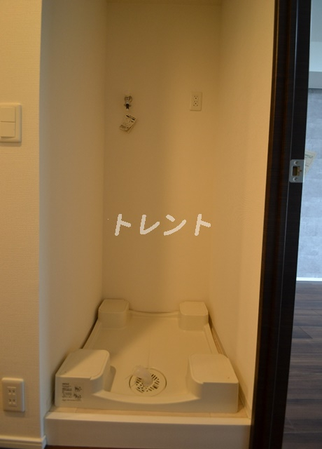 コンフォリア東新宿ステーションフロント-706