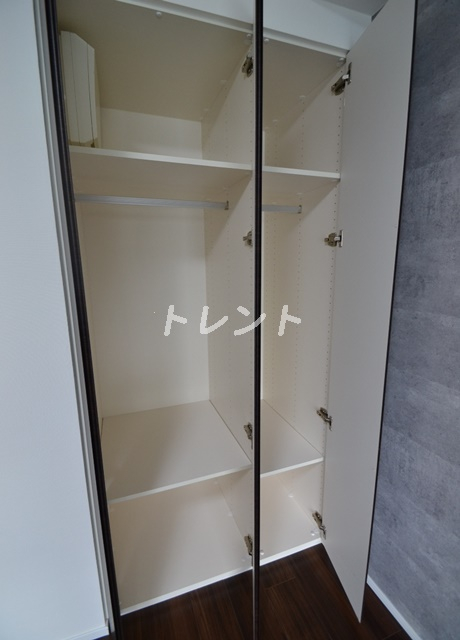 コンフォリア東新宿ステーションフロント-706