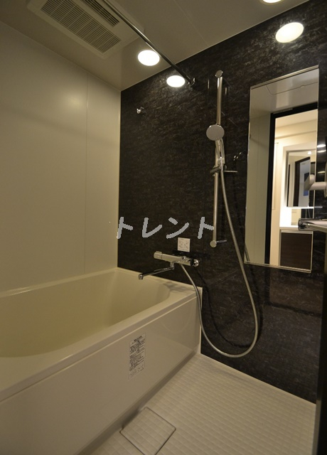 コンフォリア東新宿ステーションフロント-903