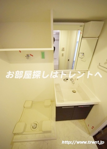 エステムプラザ市谷外濠公園-203