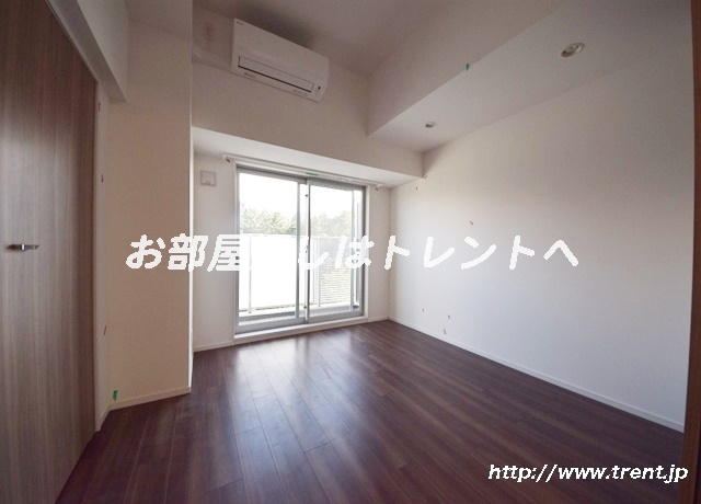 エステムプラザ市谷外濠公園-203