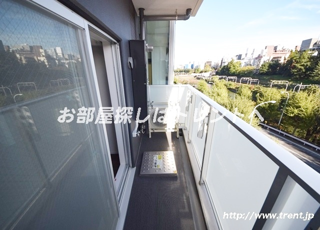 エステムプラザ市谷外濠公園-203