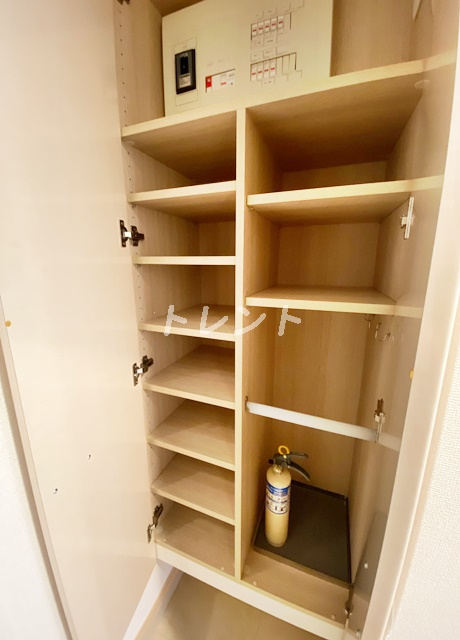 エスティメゾン北新宿-801