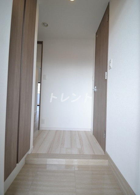 コンフォリア新宿-1103