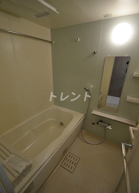 コンフォリア新宿-1103