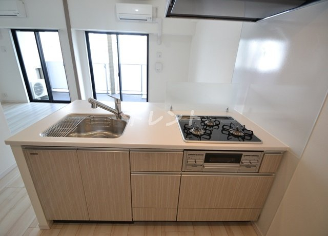 コンフォリア新宿-1103