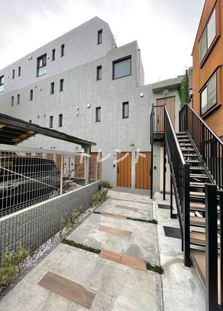 ウェルスクエアイズム四谷大京町-103
