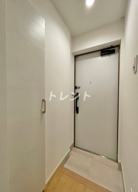 ウェルスクエアイズム四谷大京町-103