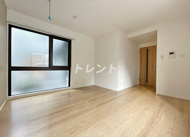 ウェルスクエアイズム四谷大京町-103