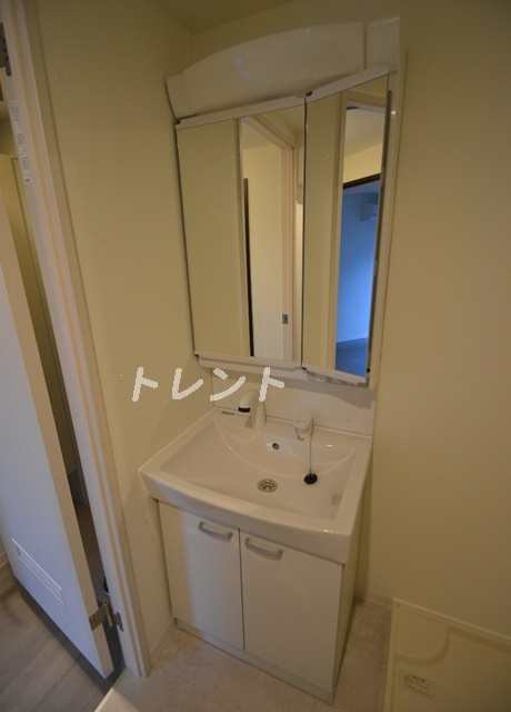 リベルタ東新宿-403