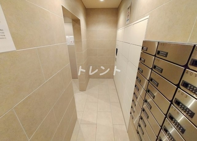 プレミアムキューブG北新宿DEUX-301