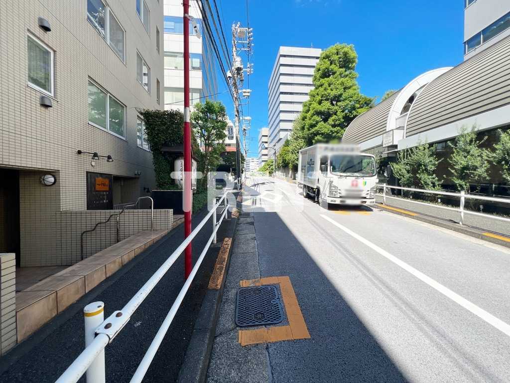 ホームズ飯田橋-404