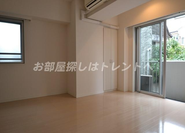 ラクラス新中野-202