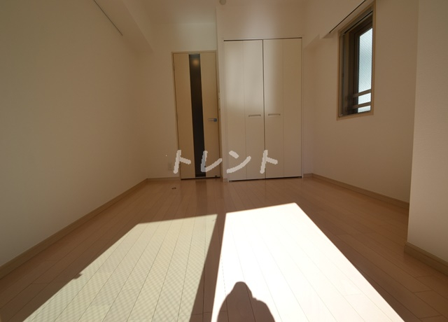 アジールコート西新宿-703
