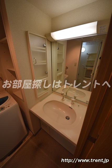 リバーレ九段南-302