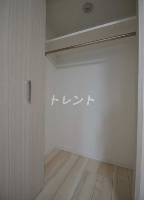 ドゥーエ四谷三丁目-302