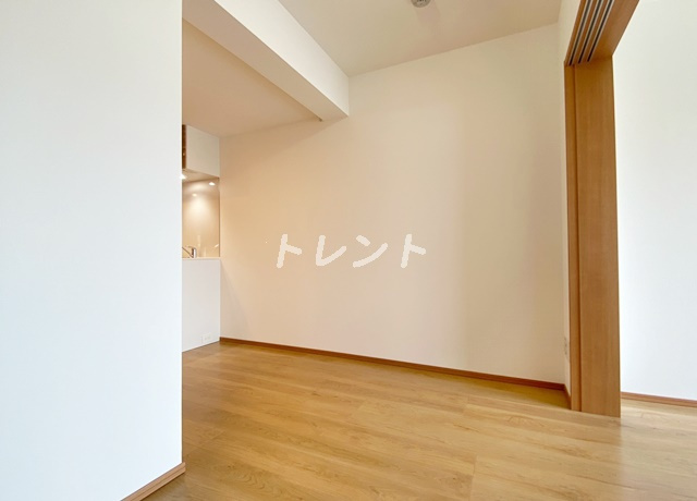 ハーモニーレジデンス新宿余丁町ザガーデン-402