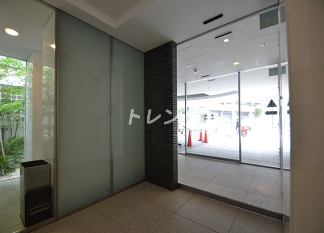コンフォリア西新宿-1302