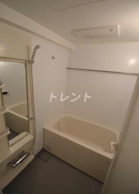 ガーデンクレスト-305