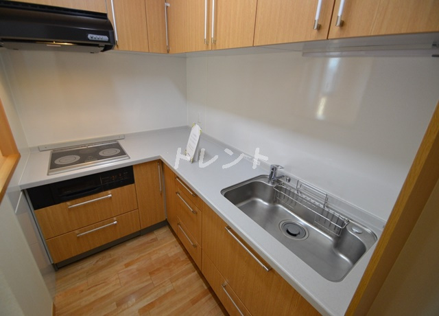 ガーデンクレスト-305