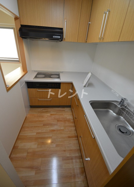 ガーデンクレスト-305