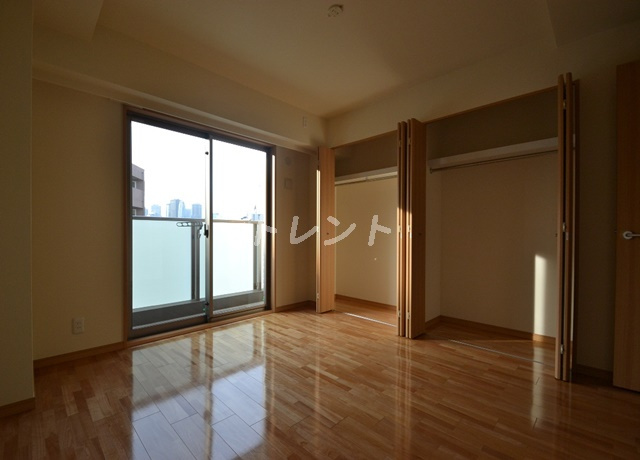 ガーデンクレスト-305