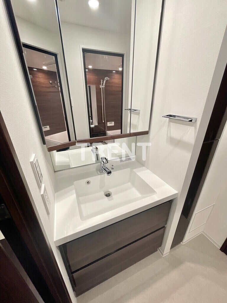 リーブルグラント四谷三丁目-228