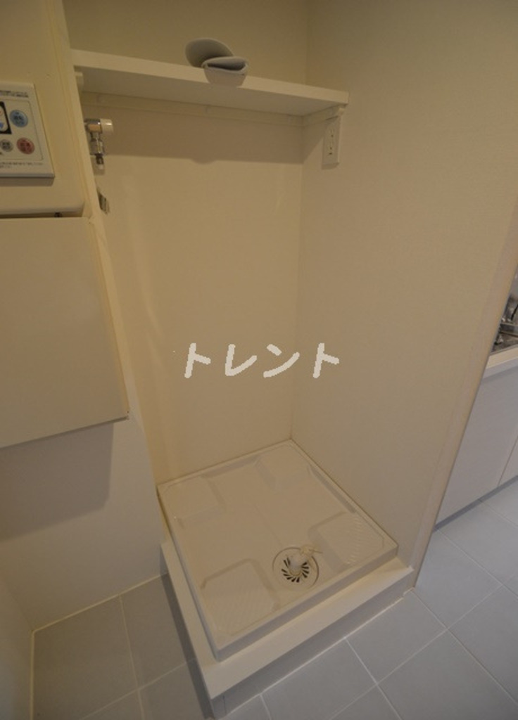 ラピス四谷三丁目【LAPiS四谷三丁目】-302