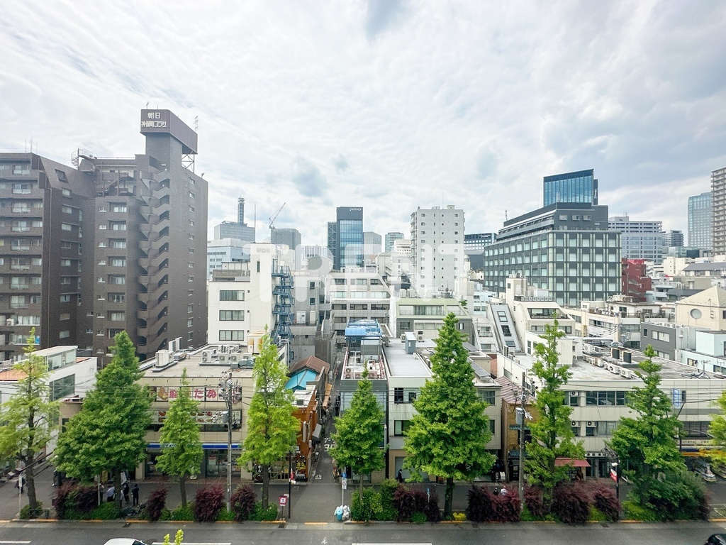 コンフォリア神田神保町-702