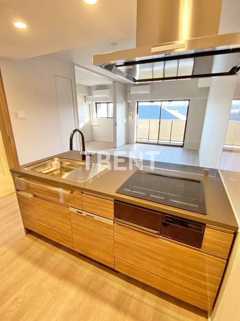 グランドゥールプレミアム代々木大山-302