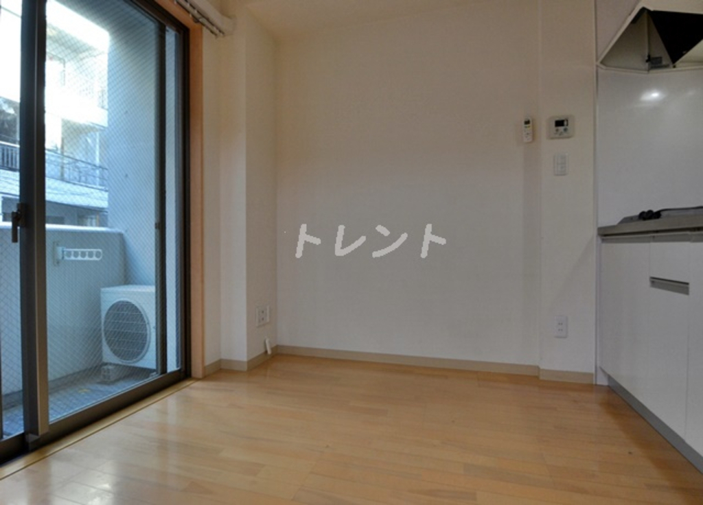 グリーニエ西新宿弐番館-304