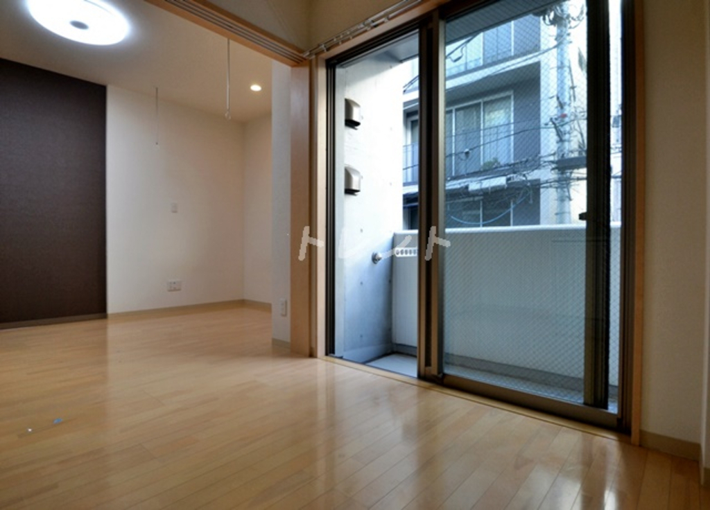 グリーニエ西新宿弐番館-304