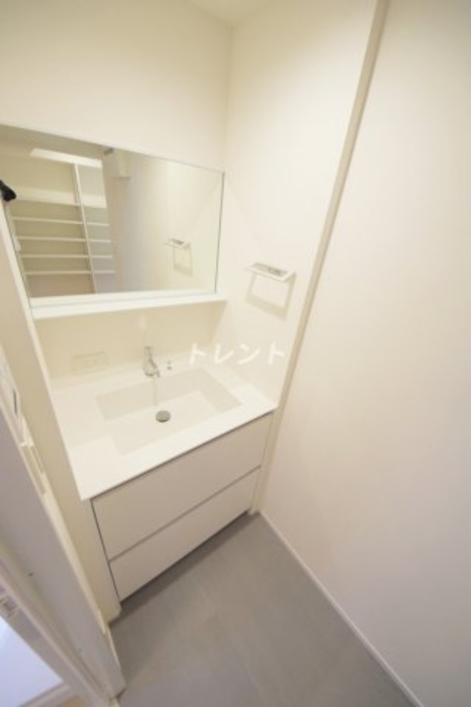 ラレイナ市谷加賀町【LAREINAICHIGAYAKAGACHO】-301