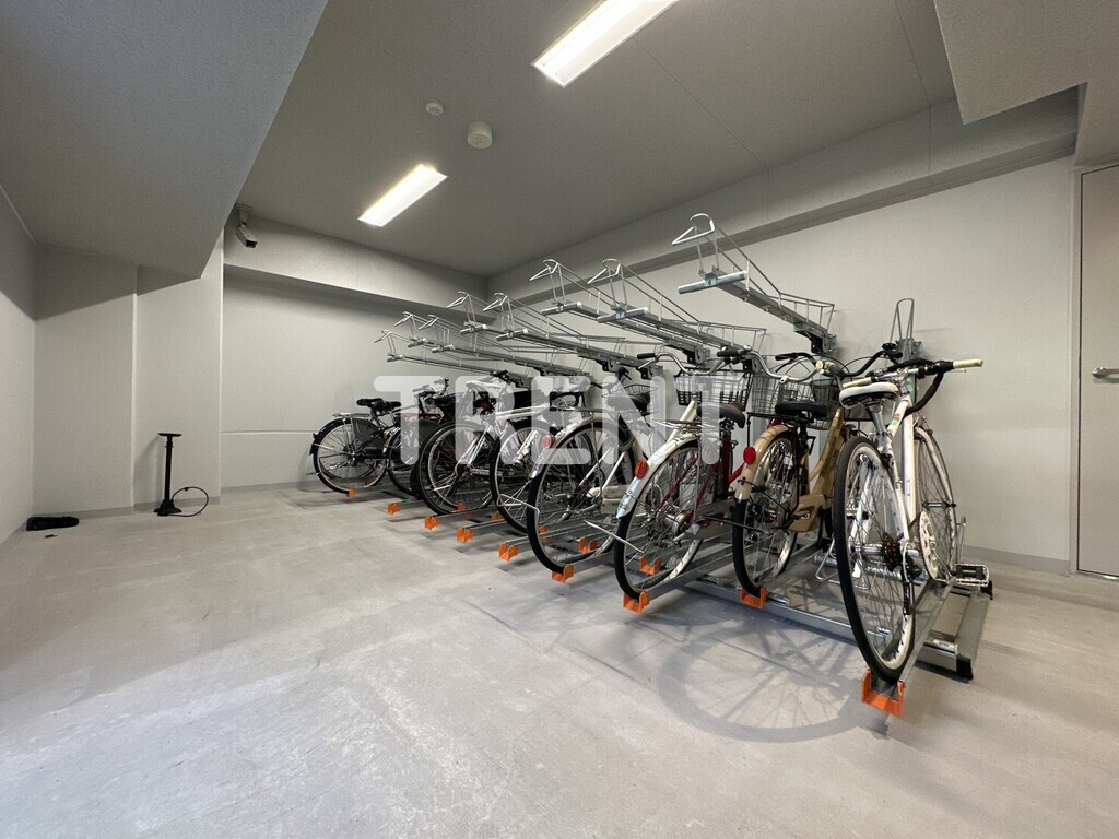 エムレジデンス中野坂上-307