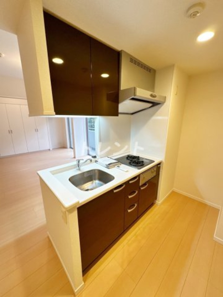 パークキューブ四谷三丁目-101