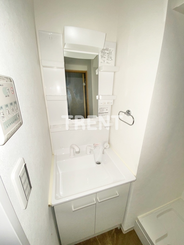 FLレジデンス新宿Ⅲ-104