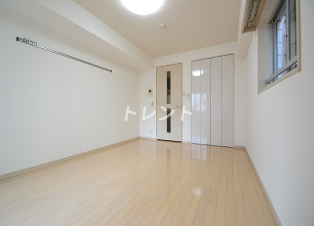 ガーラプレイス新宿御苑-708