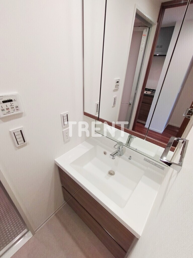 リーブルグラント四谷三丁目-229