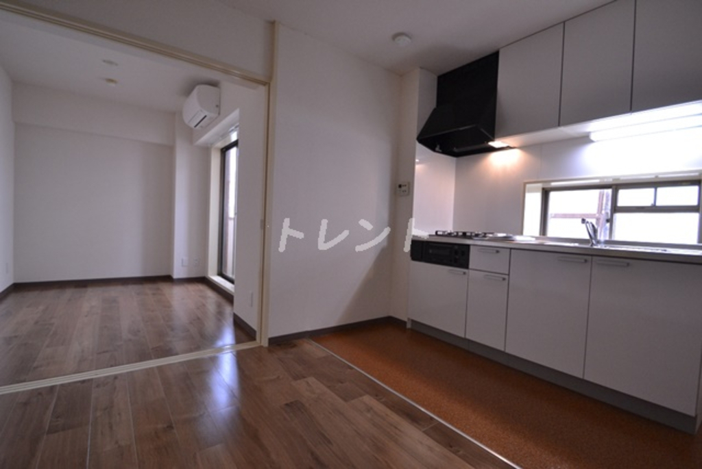 クレールメゾン左門町-202