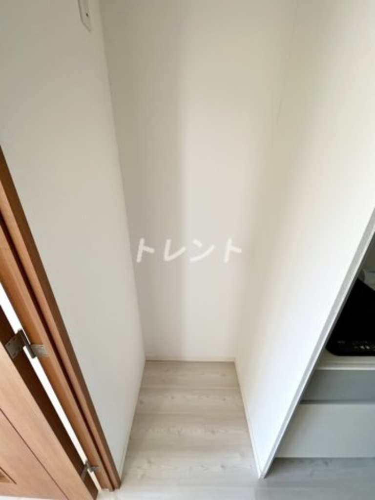 プラーズタワー東新宿-404
